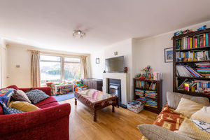 Sitting Room- click for photo gallery
